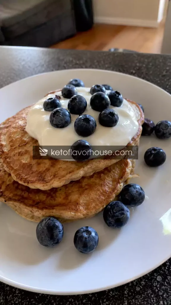 28g Protein Banana Oat Pancakes