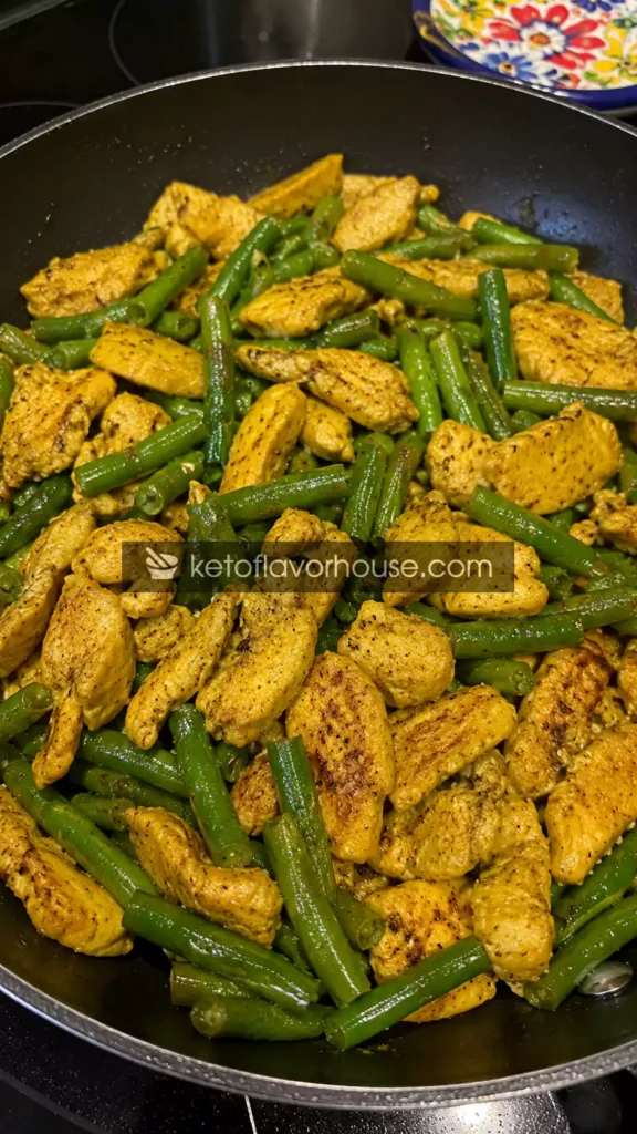 Anti-Inflammatory Turmeric Chicken and Green Bean Skillet